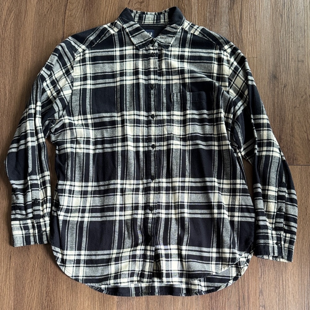 Gap Women’s Black and White Plaid Brushed Cotton Shirt